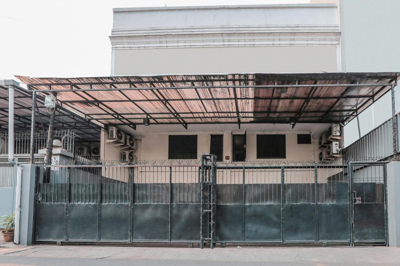 ג'קרטה Super Oyo Capital O 141 Fatmawati Cozy Residence מראה חיצוני תמונה